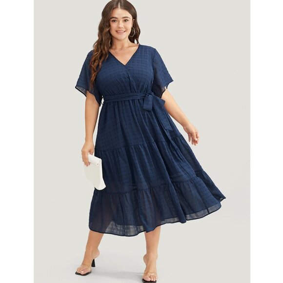 NWT BloomChic Indigo Wrap Ruffle Tiered Pocket Belted Plaid Dress Size 14-16/1X - Picture 1 of 2